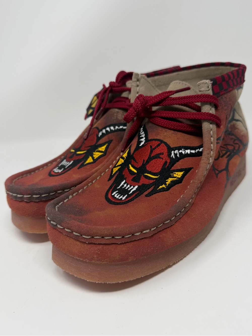 New Men’s Clark’s Red Suede Hellfire Wallabee-Style Shoes Sz. 9.5